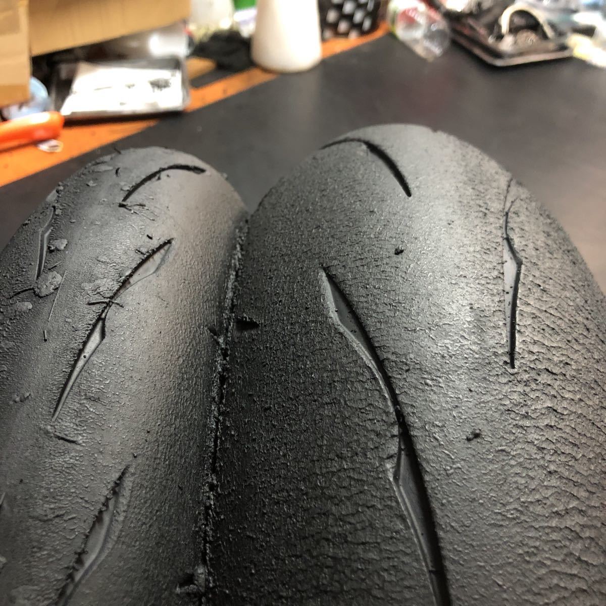 11 ST600 ブリヂストンR11 120/600 180/640R17 ラップ巻室内保管