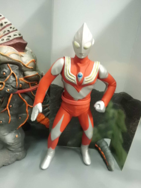 SGS ウルトラマンティガ パワータイプ VS ゴルザ 強化型 未使用品