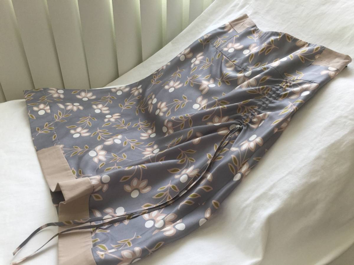  新品121.000円［MISAKI］CIVIDINI・チヴィデーニ・MADE IN ITLY★silkスカート9~11FLOWER