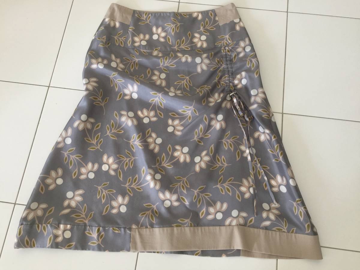  新品121.000円［MISAKI］CIVIDINI・チヴィデーニ・MADE IN ITLY★silkスカート9~11FLOWER