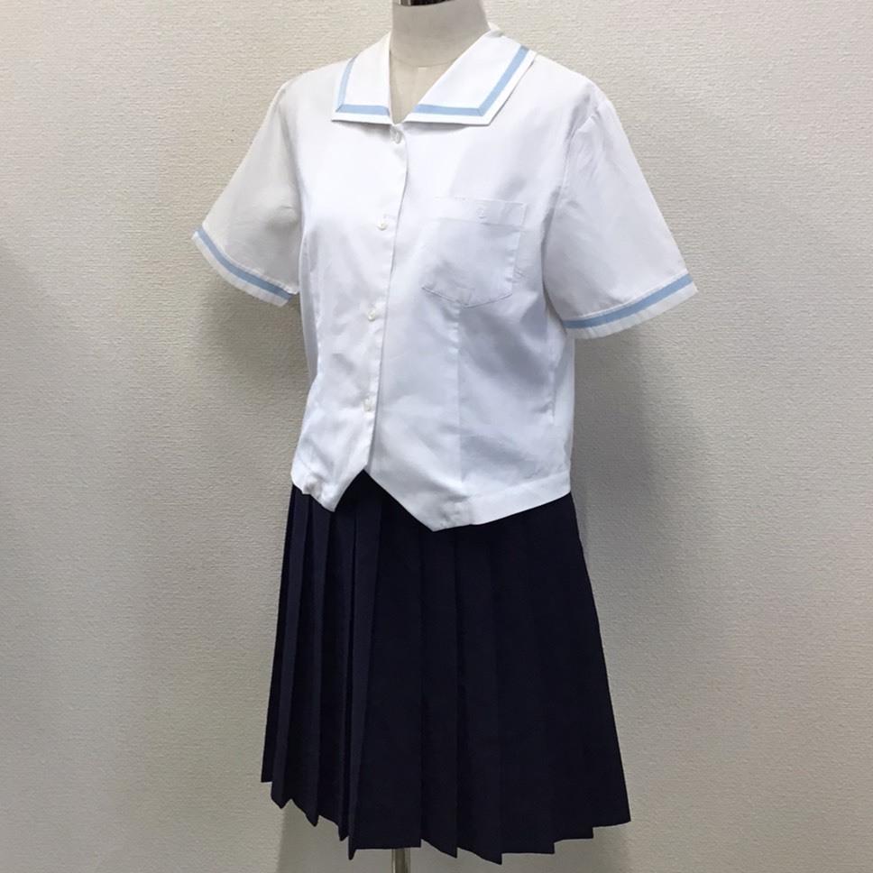F410 兵庫県 姫路商業高校 ブラウス スカート 2点セット Ll W75 水色 Varsitymate Tombow 夏服 制服 中学校 女子学生 学生服 学生服 売買されたオークション情報 Yahooの商品情報をアーカイブ公開 オークファン Aucfan Com