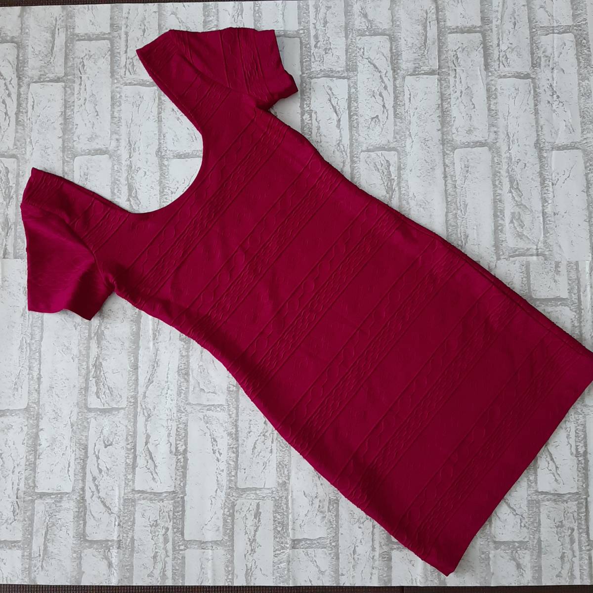 Forever21 フォーエバー21 半袖 ワンピース パープル 紫 美ライン ワンピース 売買されたオークション情報 Yahooの商品情報をアーカイブ公開 オークファン Aucfan Com