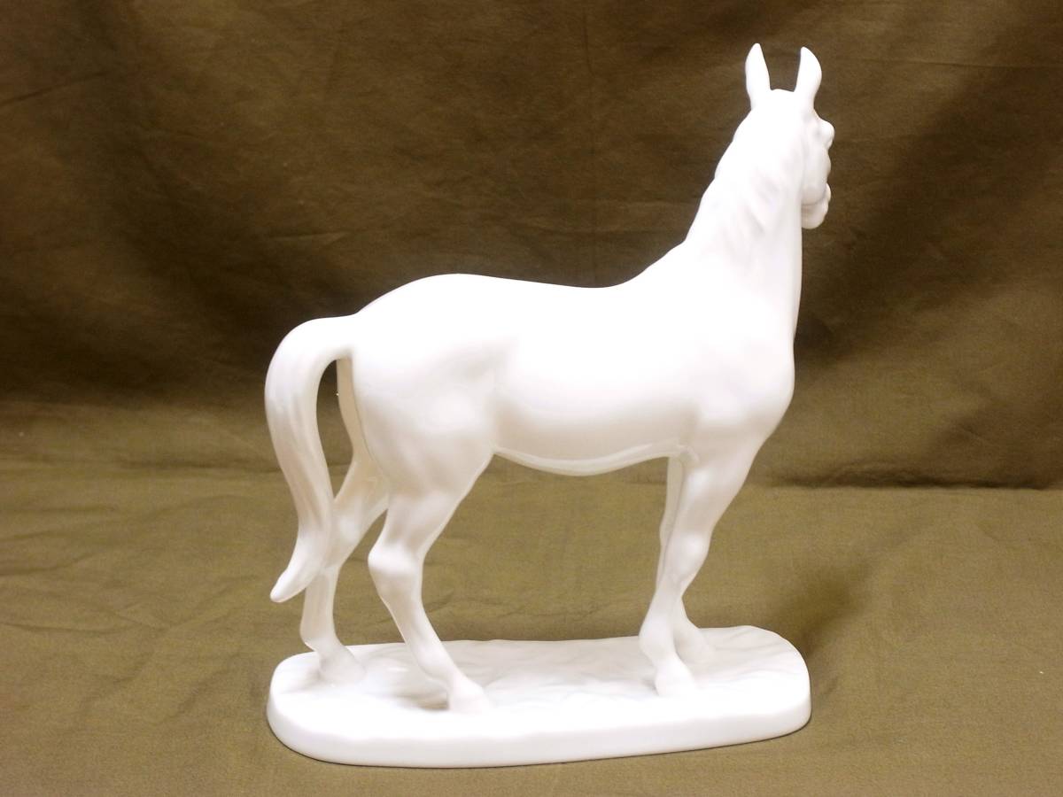 ノリタケ　スタジオコレクション　白鳥　フィギュリン　美品 インテリア小物 ノリタケ スタジオコレクション 白鳥 フィギュリン 美品