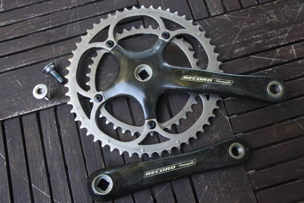 カンパニョーロ レコード Campagnolo Record カーボン クランク 10速 10S 170mm 53/39 スクエアテーパー イタリア製(クランク)｜売買されたオークション情報、yahooの商品情報をアーカイブ公開 - オーク クランク
