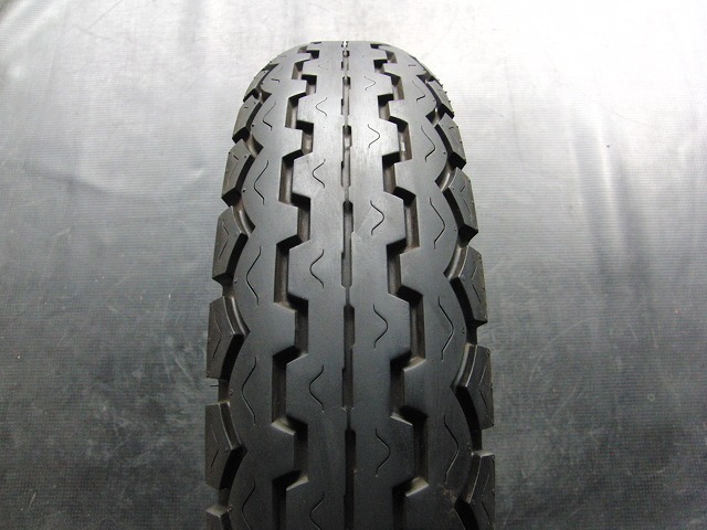 単品中古タイヤ!ダンロップ◎TT100GP. 130/80-18. ひ648:20091