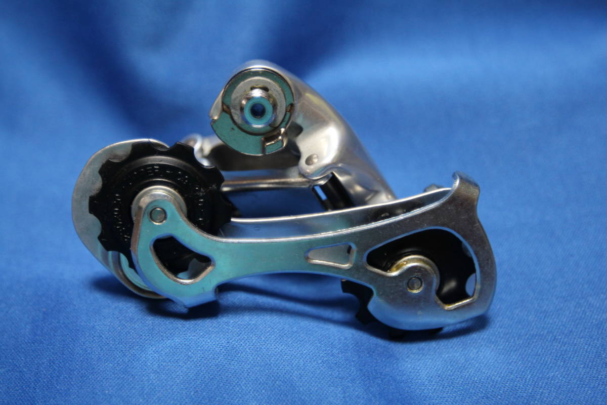 CAMPAGNOLO 10速 VELOCE ヴェローチェ シルバー リアディレイラー プライスダウン開始カンパニョーロ 10s RD11-VLSXS ショートケージ SS カンパニョーロ Campagnolo Veloce（カンパニョーロベローチェ）VELOCE ベローチェ リア