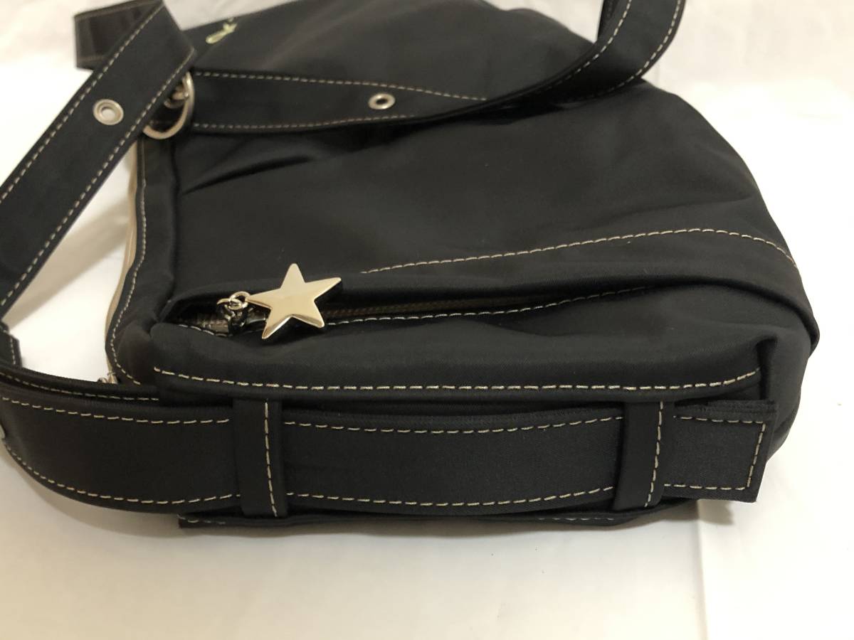 未使用 agnes b. Voyage ナイロン ショルダーバッグ ブラック 未使用 agnes b. Voyage ナイロン ショルダーバッグ ブラック