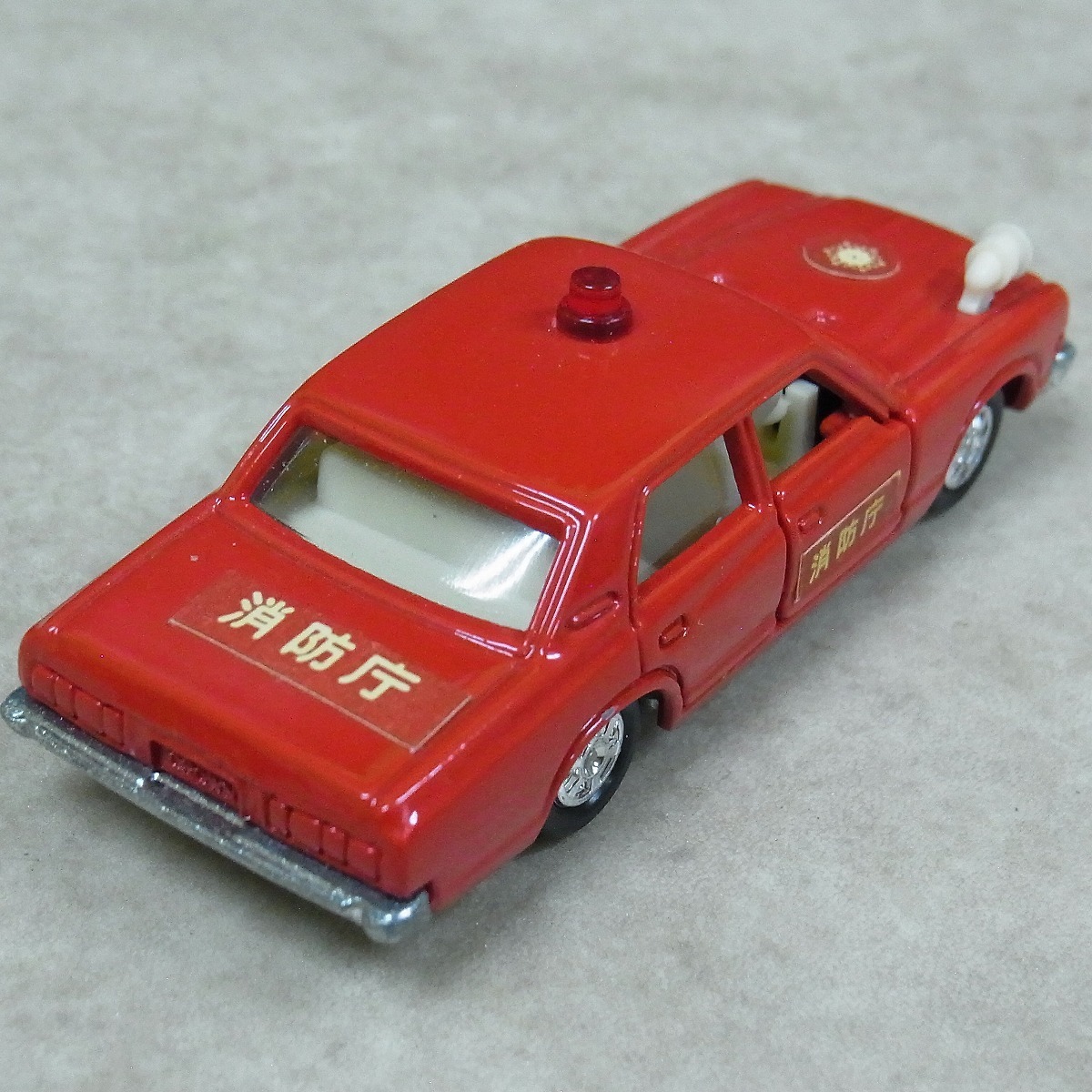 トミカ 日本製 No.27 トヨタ クラウン ファイアチーフカー TOYOTA
