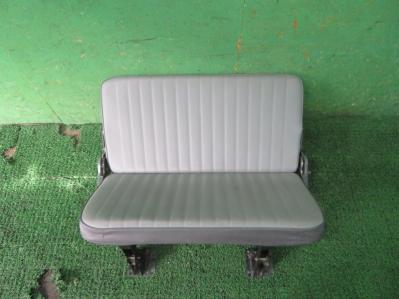 『psi』 TRH124 100系 ハイエース 特装車 3列目シート