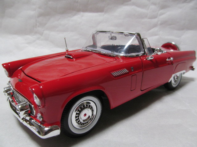 全国一律送料800円》訳あり 希少 1／18 フォード サンダーバード