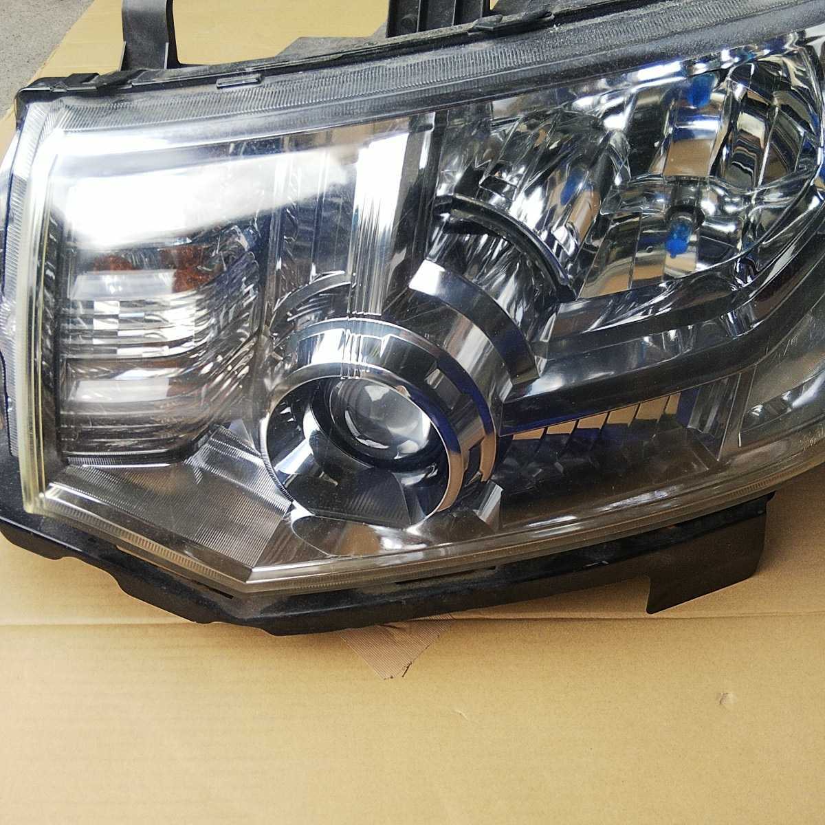 デリカD:5 HID ヘッドライト 左右セット KOITO 100-87918 【公式通販】