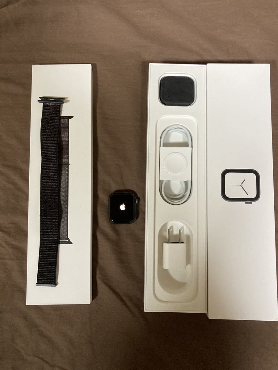【本物保証，人気セール】 Apple Watch Series 4 GPS アルミニウム スペースグレー 40mm(スマートウォッチ本体)｜売買されたオークション情報、yahooの商品情報をアーカイブ公開 - オークファン スマートウォッチ本体