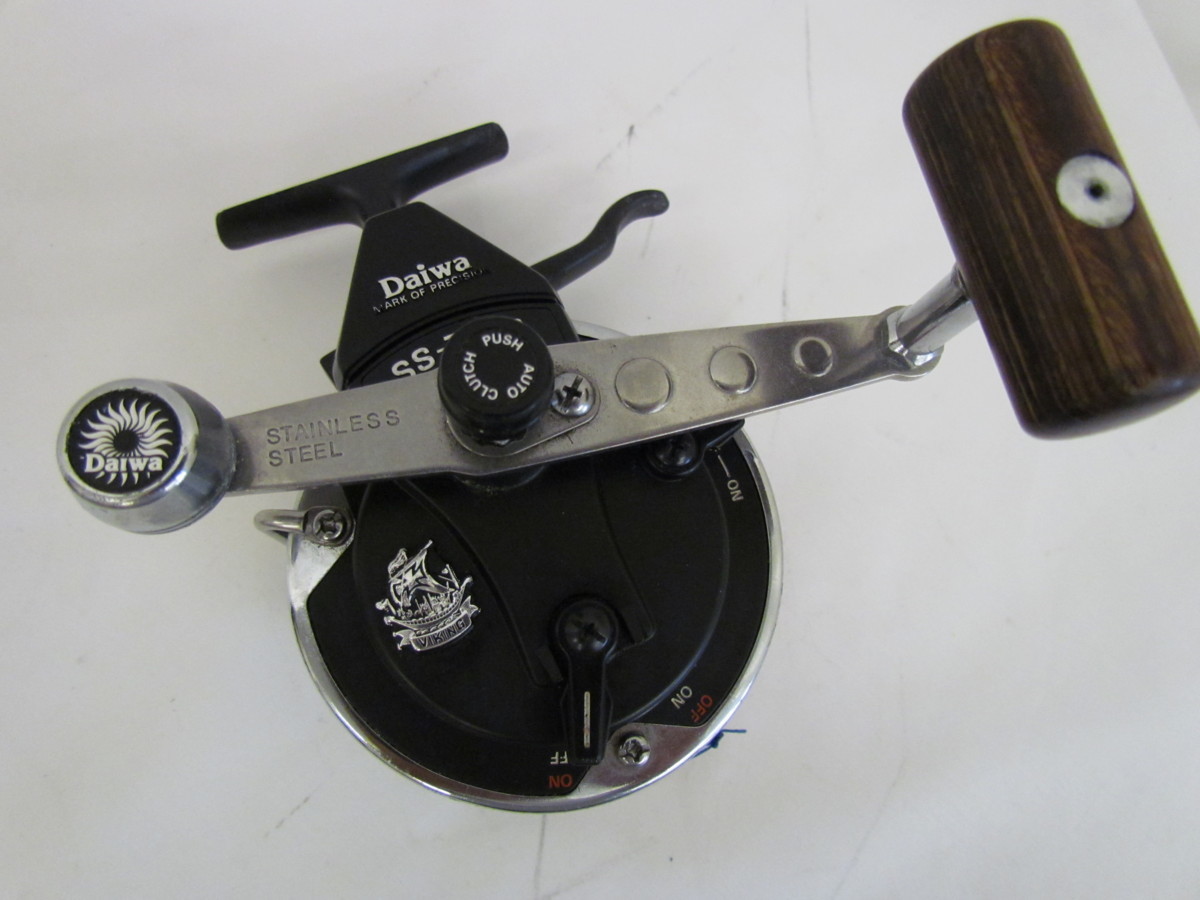 驚きの破格値，新作 送料全国一律500円 Daiwa ダイワ VIKING バイキング リール SS-77LB 品 H13481(ダイワ)｜売買されたオークション情報、yahooの商品情報をアーカイブ公開 - オークファン ダイワ