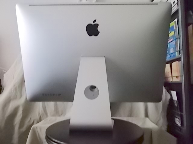 J03.iMac 27inch Late 2009 『ジャンク』ガラスにキズあり 液晶には