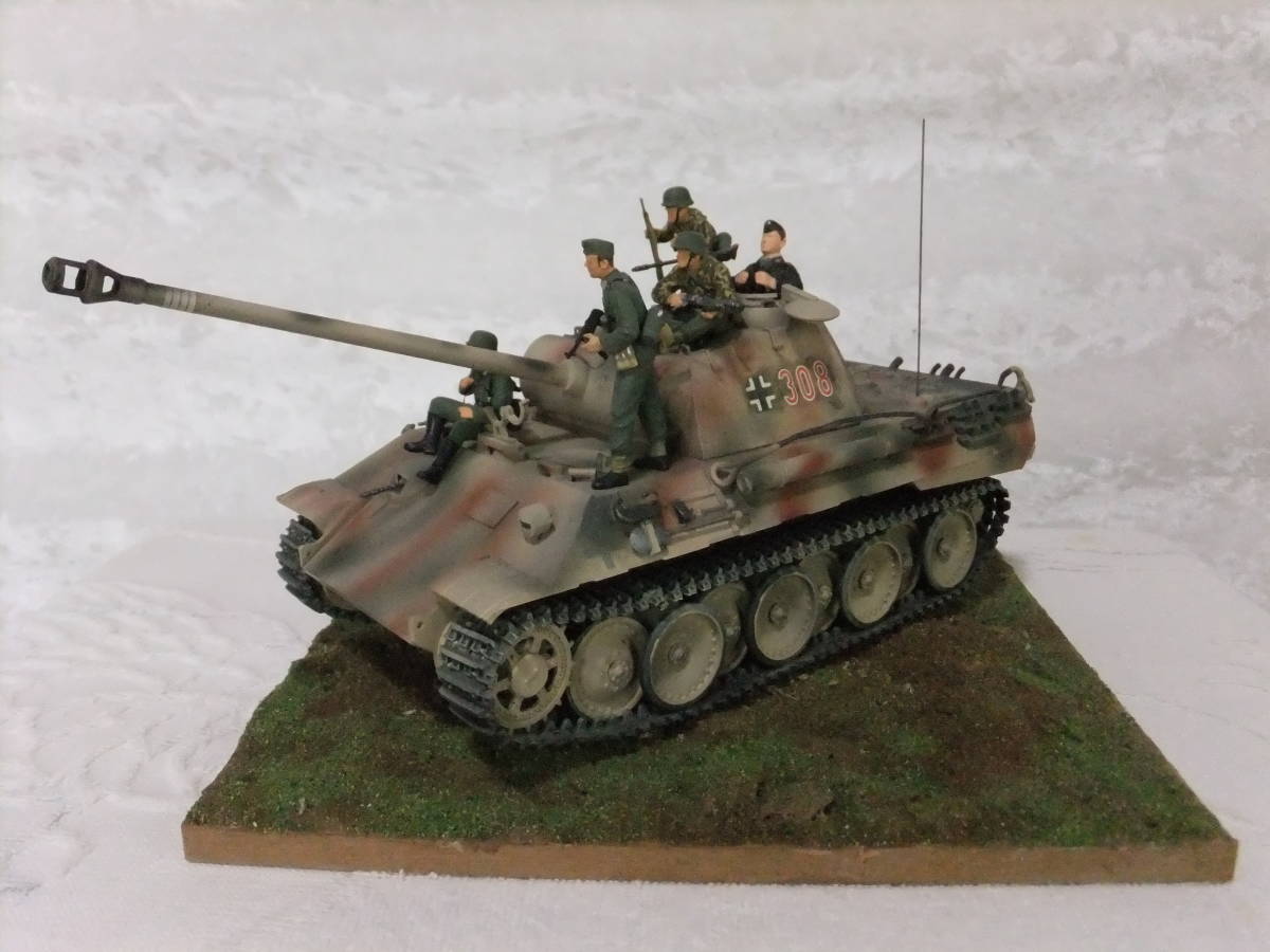 ★1/35 ドイツ陸軍 パンター中戦車 兵士5体付 ジオラマ完成品(ジャンク品・同梱不可)★