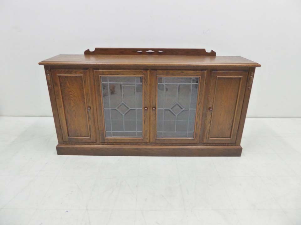 三越家具■ブルージュ■オーク材■3枚扉■ガラスキャビネット■サイドボード■薄型 直営店＆正規通販 □三越家具□ブルージュ Brugge ステンドグラス