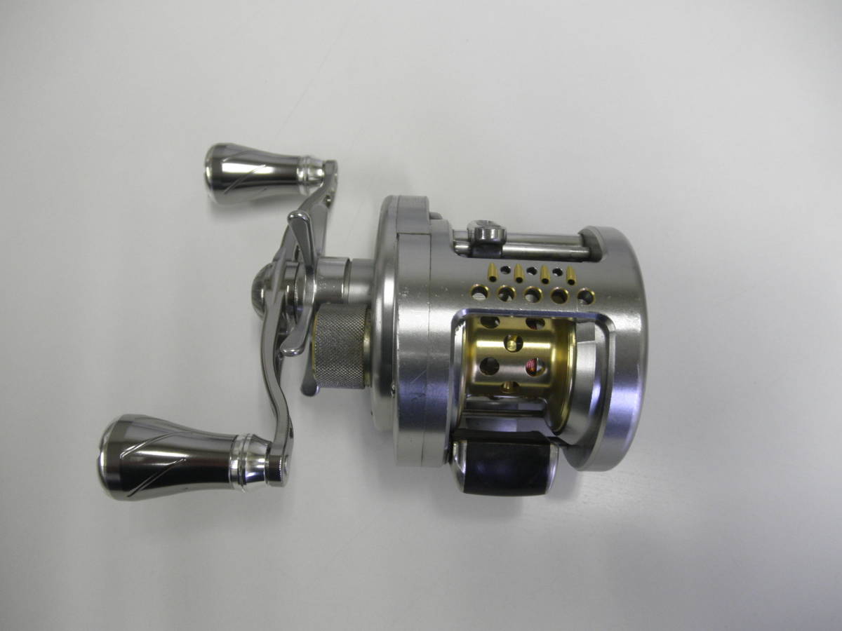  シマノ 03 カルカッタコンクエスト 201DC 品 SHIMANO(シマノ)｜売買されたオークション情報、yahooの商品情報をアーカイブ公開 - オークファン シマノ