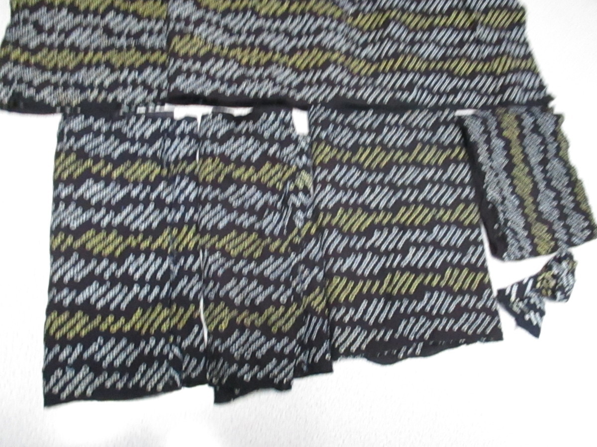 フリーサイズ〔伝統的工芸品 有松 伝統工芸品 ー愛知県 さんち大辞典｜有松鳴海絞り きものKUREHA D254【有松・鳴海絞り】浴衣地 綿 絞りの技法の数々 見本布 伝統工芸品 リメイクisy098