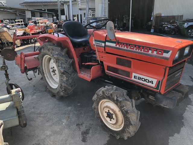ヒノモト Yahoo!オークション E2004 - 整備 始動NG トラクター 4WD 