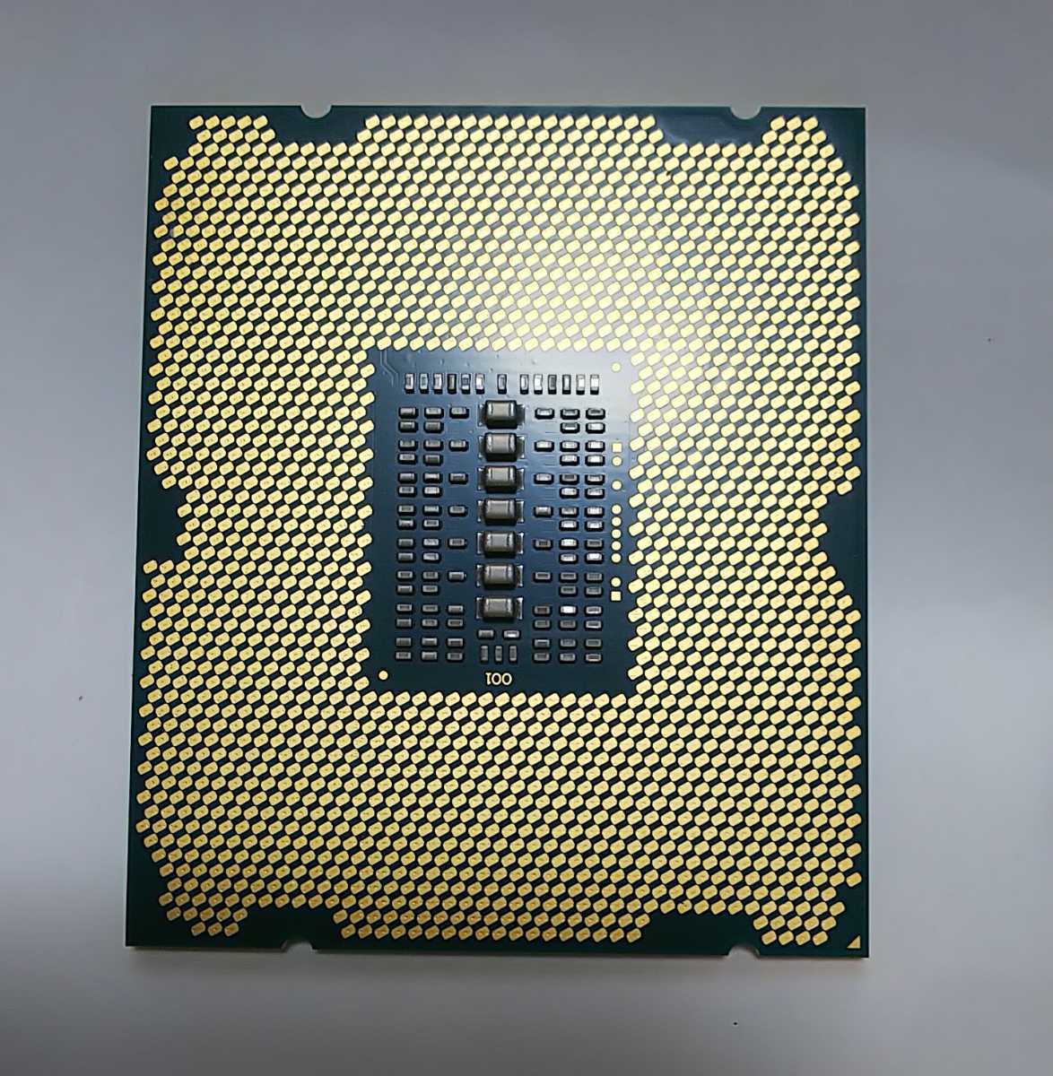 Intel Xeon E5-2667 V2 CPU 8 Core 3.3GHz LGA2011 – Usato Ma Potente Per Server