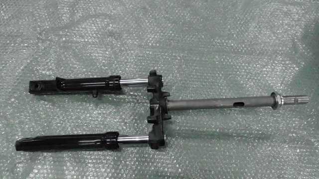 ジョグ(FI)　SA36J-779xxx　の　フロントフォークセット *1602820134　中古