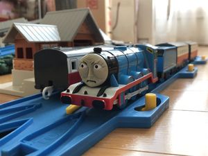 プラレール 刺々しい きかんしゃトーマス ちからもちゴードン B 動作不可