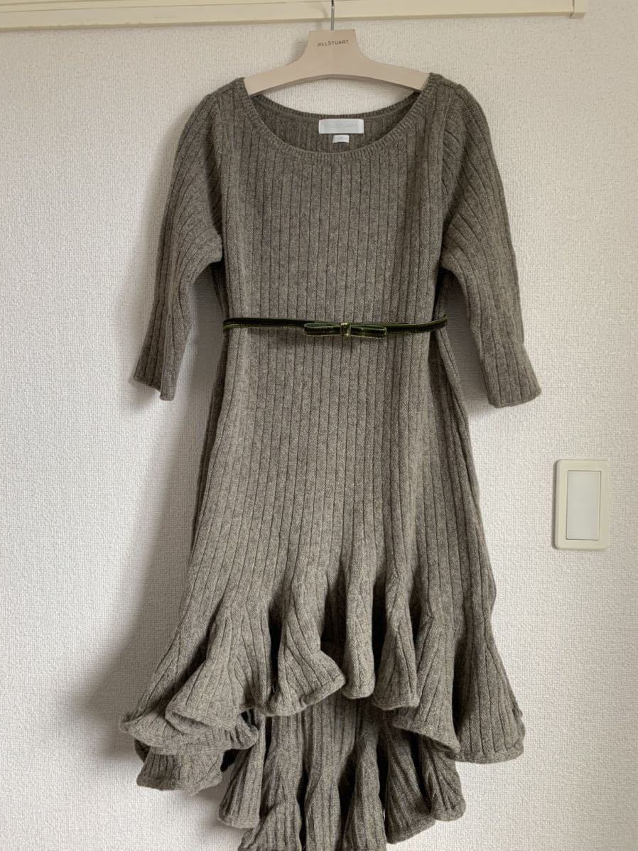 新品未使用 ジルスチュアート ヨンア×JILLSTUARTフリルヘムニット  