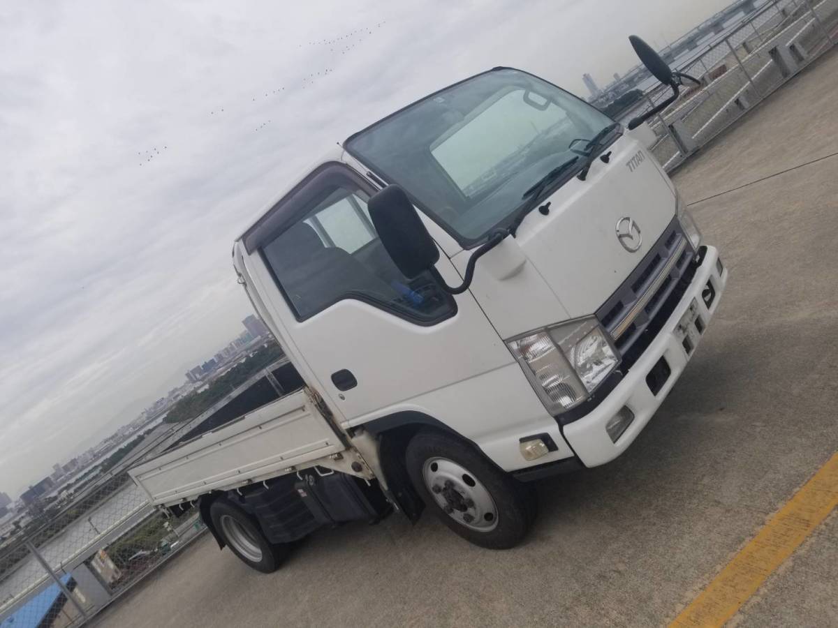 マツダ 平ボディ エルフ タイタン いすゞ 4WD タイタントラック | 中古 