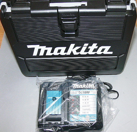 最安値，高品質 マキタ 充電器DC18RF＆ケースのセット 品格安 210(パーツ)｜売買されたオークション情報、yahooの商品情報をアーカイブ公開 - オークファン インパクトドライバ