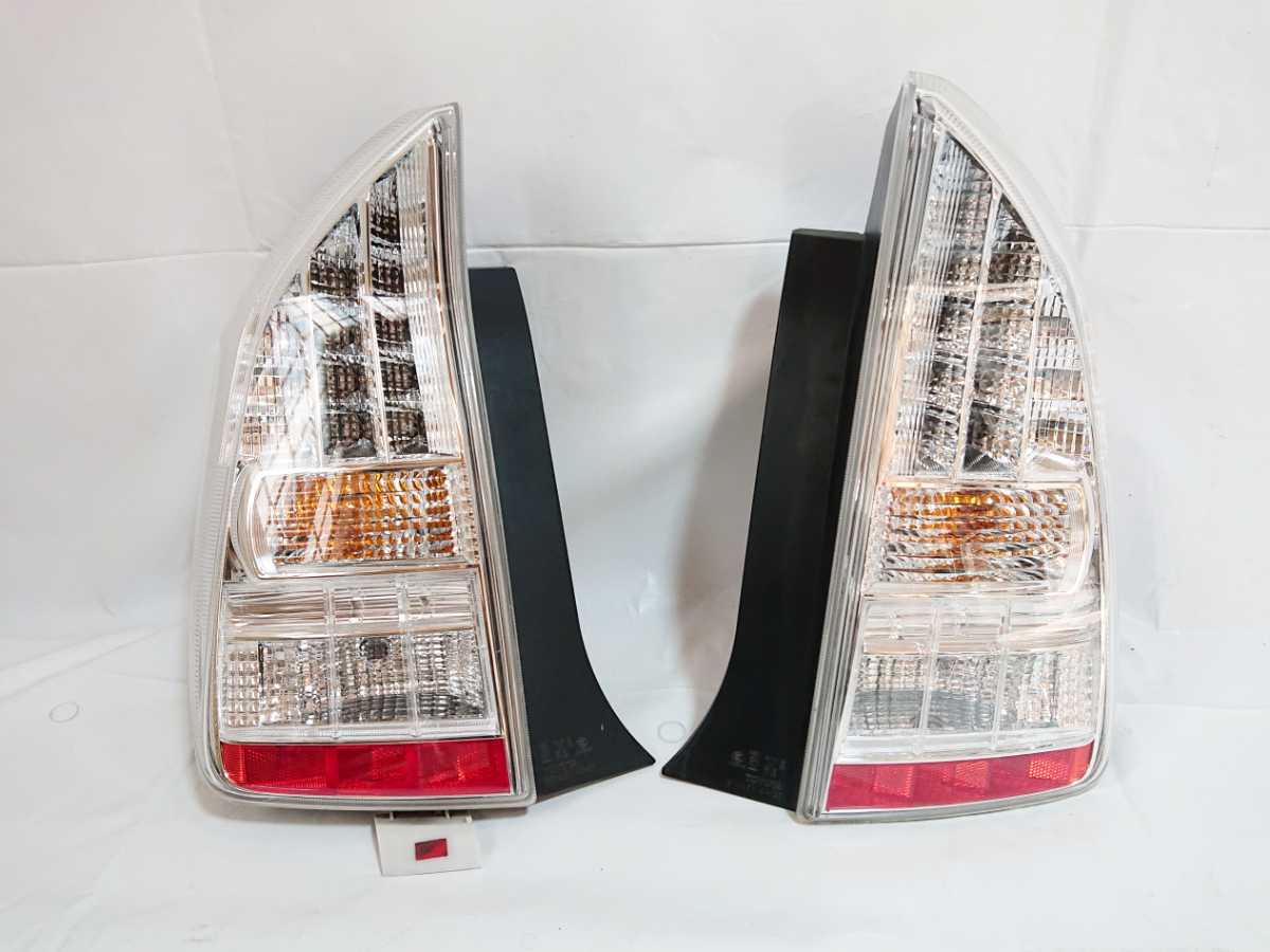 ZVW30 プリウス 前期 テールランプ 左右セット LED点灯確認ok トヨタ