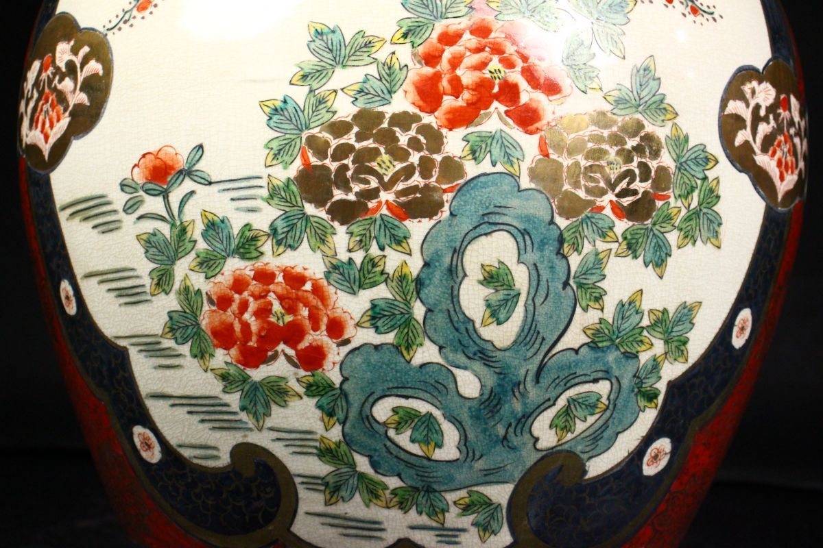 焼物上物古伊萬里両耳獅子飾り瓶色絵旧家譲り品