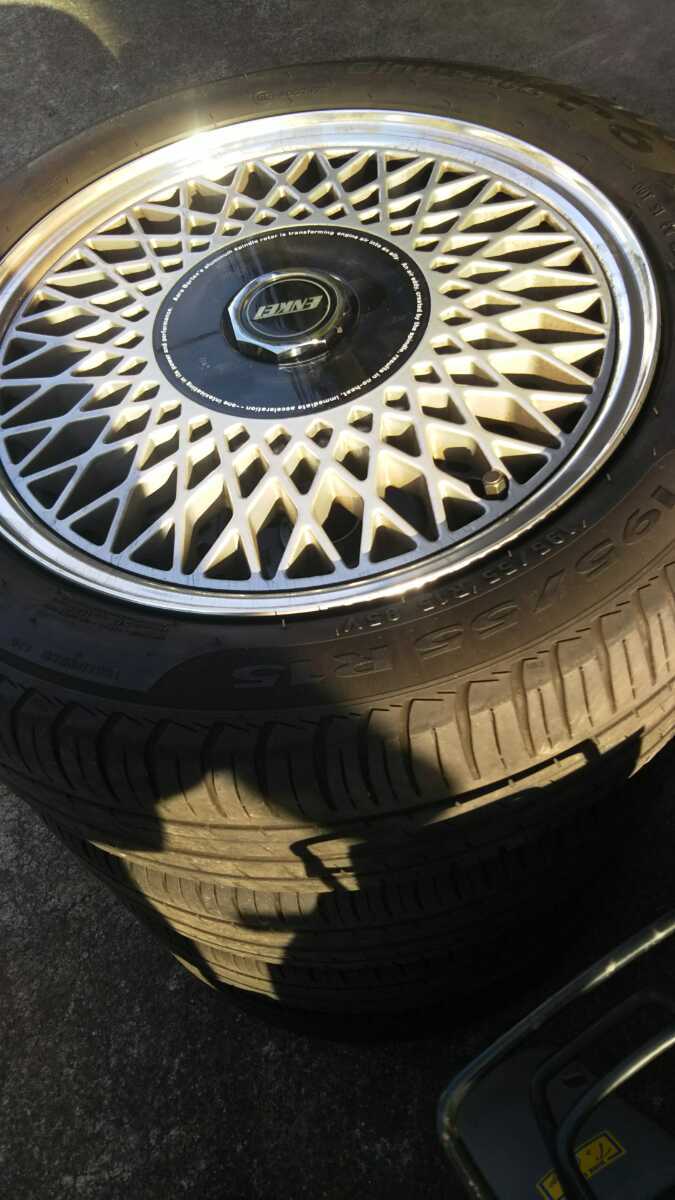 エンケイ メッシュ4穴15インチ6J 4本セットです。PCD100 ENKEI ピレリ