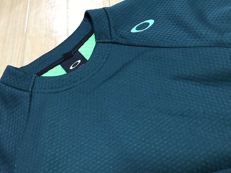  OAKLEY オークリー PC DRY Explosion Fleece Crew 461787JP PLANET Ｍ(トレーナー)｜売買されたオークション情報、yahooの商品情報をアーカイブ公開 - オークファン トレーナー