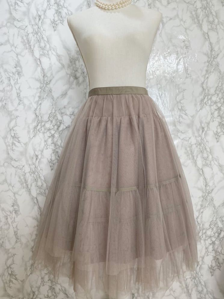 新品同様 フォクシー 2018年 チュールスカート スモークベージュ 38  