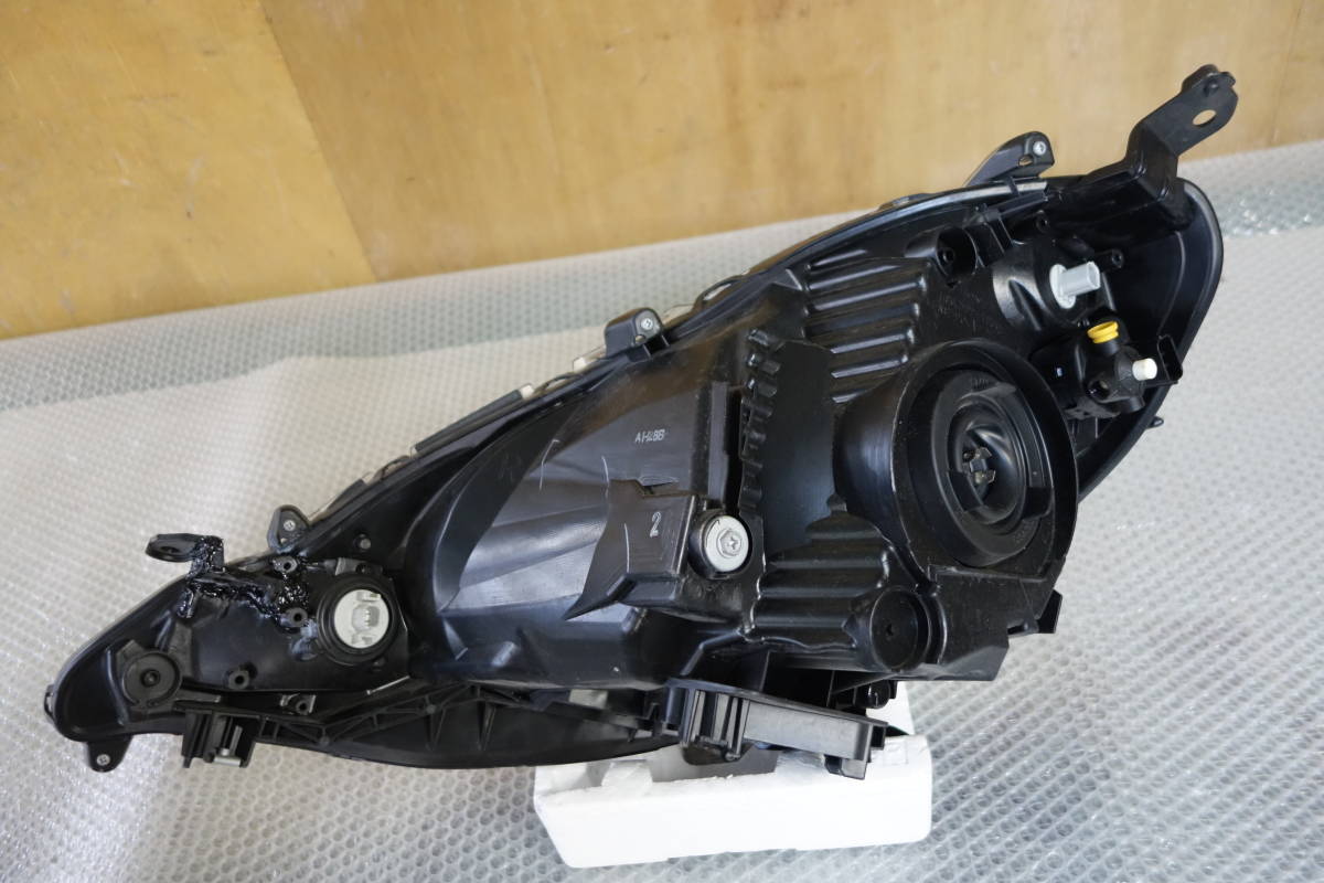 ホンダ フィット GE系 純正HIDヘッドライト 左右セット - メルカリ