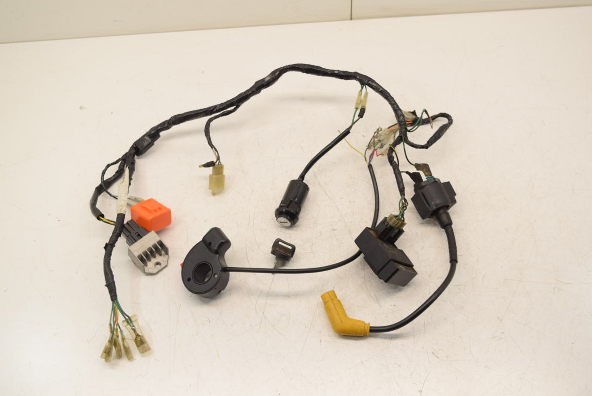 最安値，新作 CRF100F メインハーネス コイル メインキー ハンドルスイッチ 公道仕様 HE03 ジャンク 60 検索エイプ100 XLR XR100R CRF70 オフロード レ(ホンダ用)｜売買されたオークション情報、yahooの商品情報をア ホンダ用