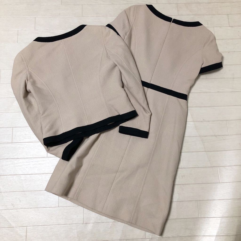 1379 Courreges クレージュ セットアップ ノーカラー ジャケット ワンピース 38 レディース アイボリー ワンピース ロング 売買されたオークション情報 Yahooの商品情報をアーカイブ公開 オークファン Aucfan Com