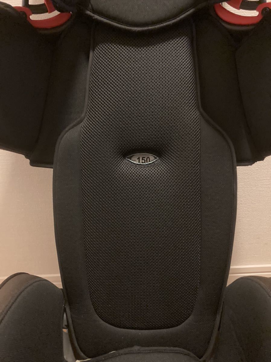 タカタ ジュニアシート ISOFIX 3才から ブラック＆ブラウン isofix
