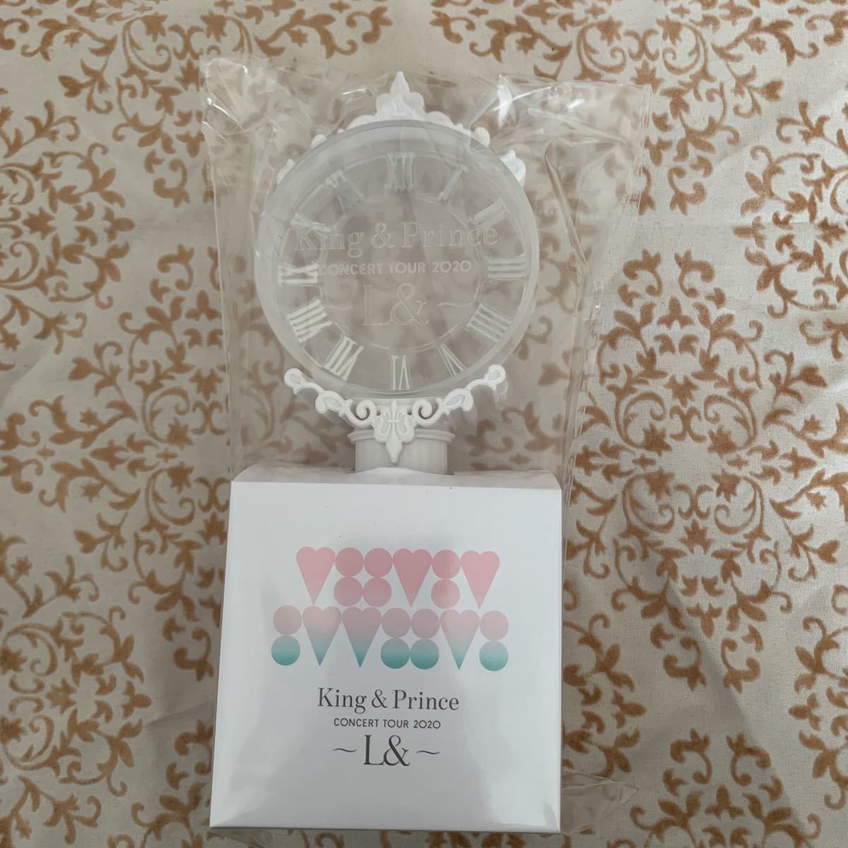 King Prince キンプリ Concert Tour L ペンライト ジャニーズ 売買されたオークション情報 Yahooの商品情報をアーカイブ公開 オークファン Aucfan Com