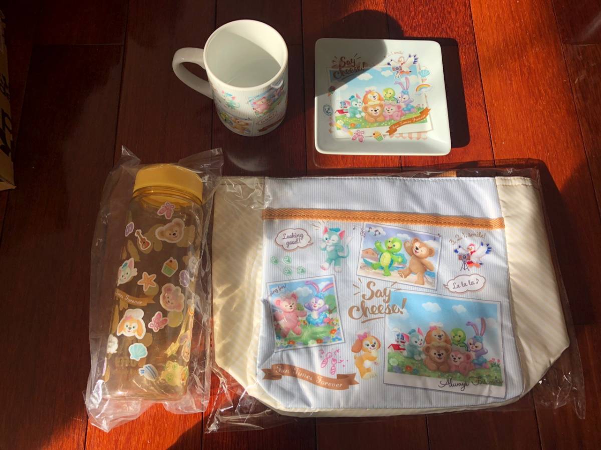 即決Ｄデ★ダッフィーフレンズ　スーベニアランチケース・ドリンクボトル・カップ・プレート★4点セット