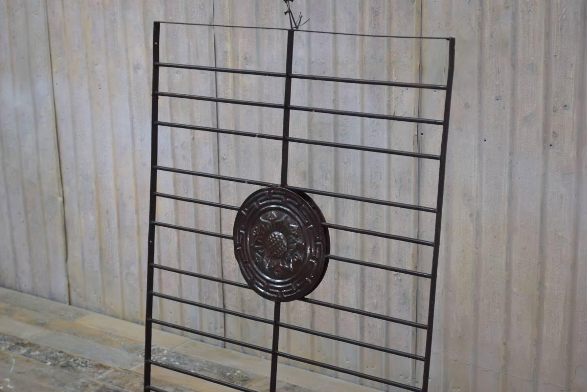 Ss 30 W72 H100 大型アンティークフェンス ガーデニング シャビーな古い鉄柵 アイアン ビンテージ ゲート 庭園 店舗什器 Ftg フェンス 売買されたオークション情報 Yahooの商品情報をアーカイブ公開 オークファン Aucfan Com