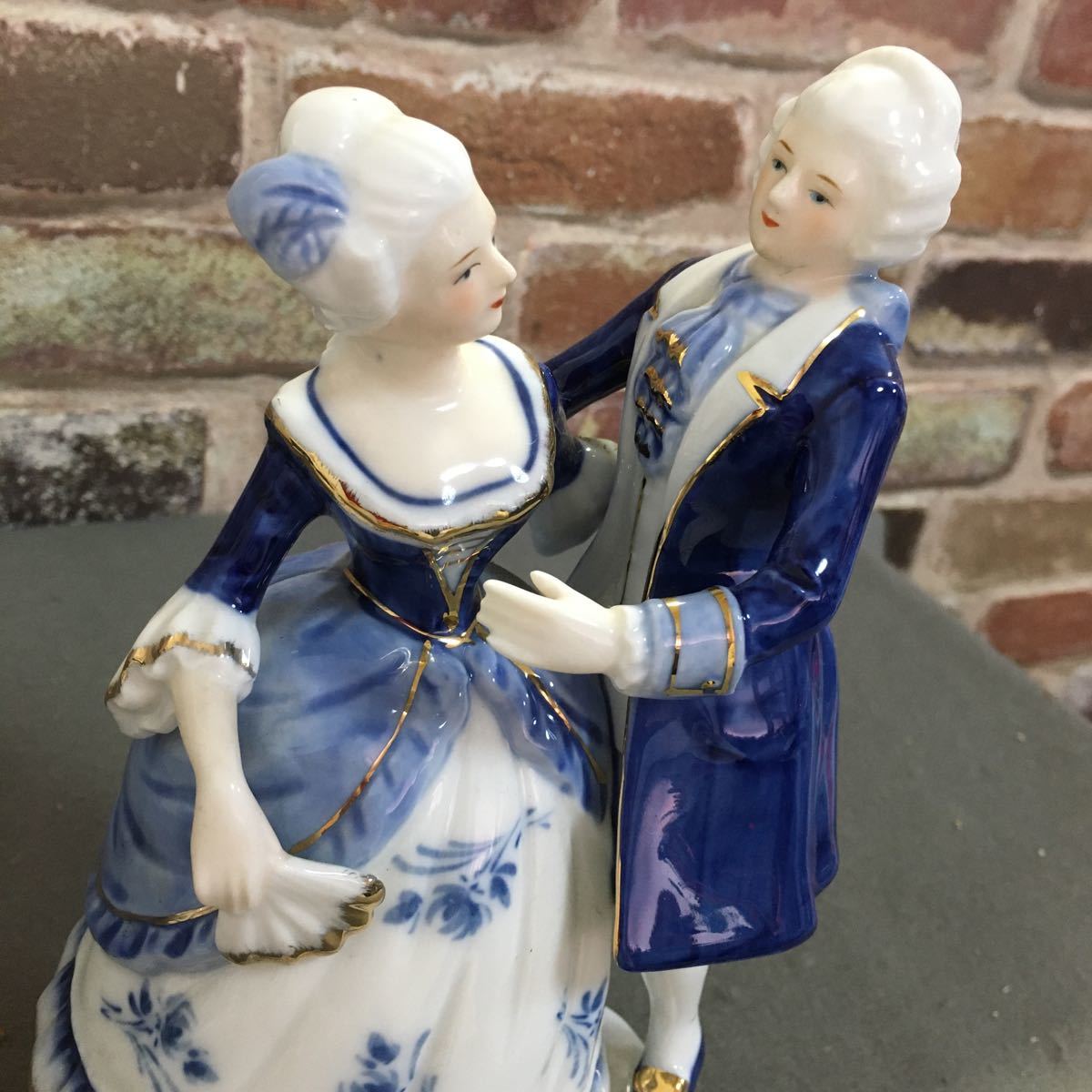 Demain/ドマンオルゴール美女陶器製インテリアフィギュリン