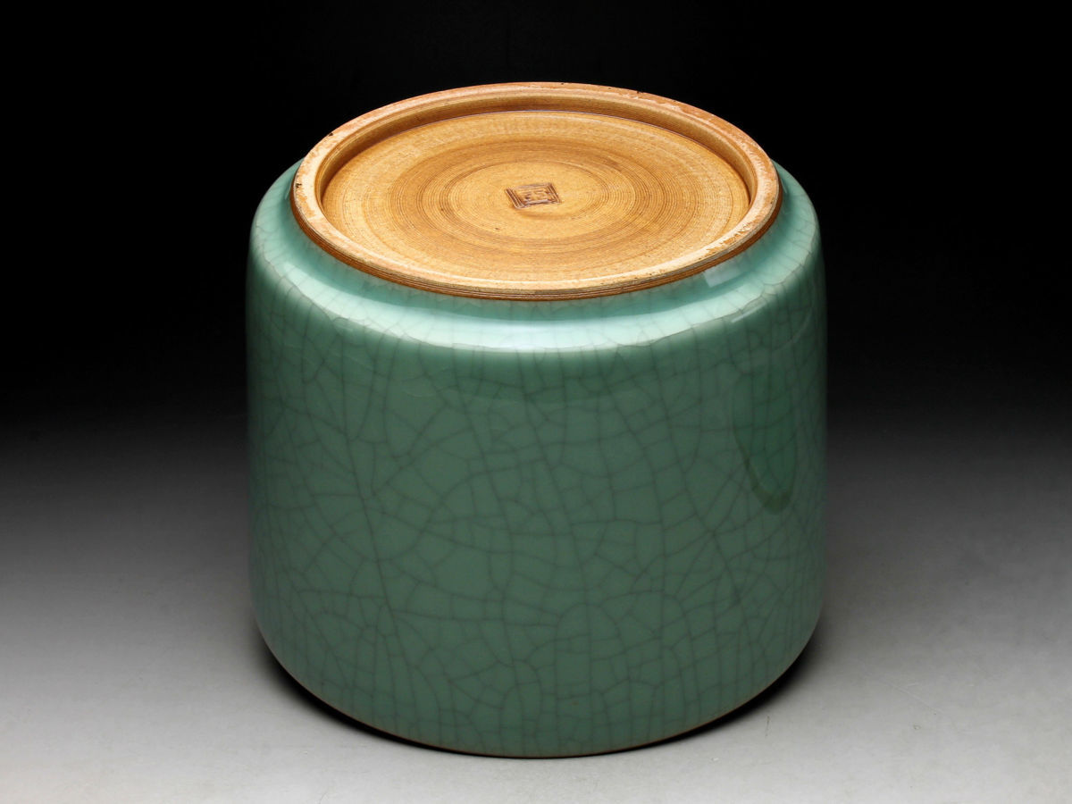 二代 手塚玉堂 青瓷 海老乃絵 茶碗 共箱 共布 栞 茶道具 抹茶碗