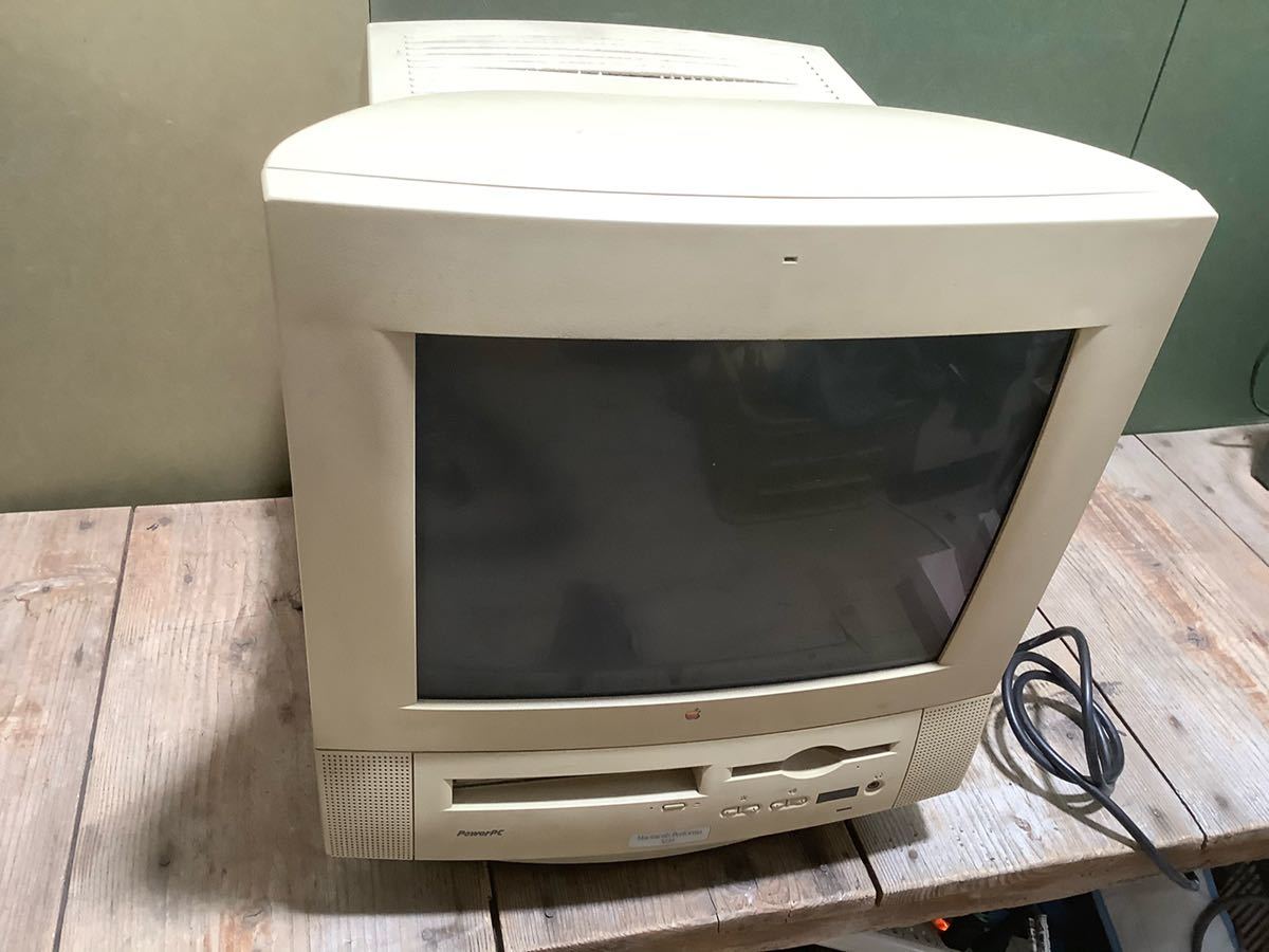 Macintosh Performa 5220 ジャンク品 （B4283 Macintosh Performa 5220 