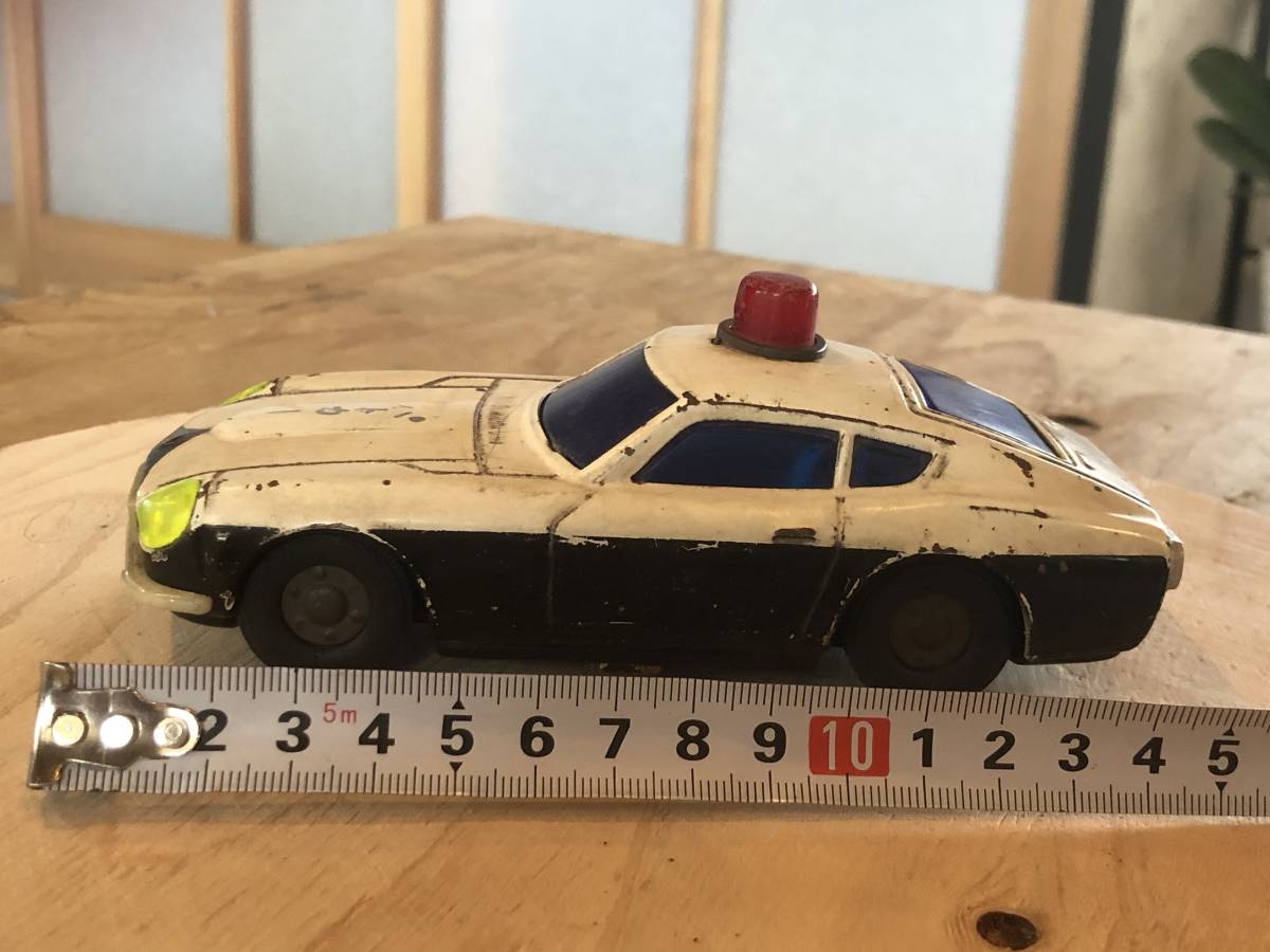 昭和レトロ レトロ 当時物 ブリキ製 警視庁パトカー ジャンク品 自動車 売買されたオークション情報 Yahooの商品情報をアーカイブ公開 オークファン Aucfan Com