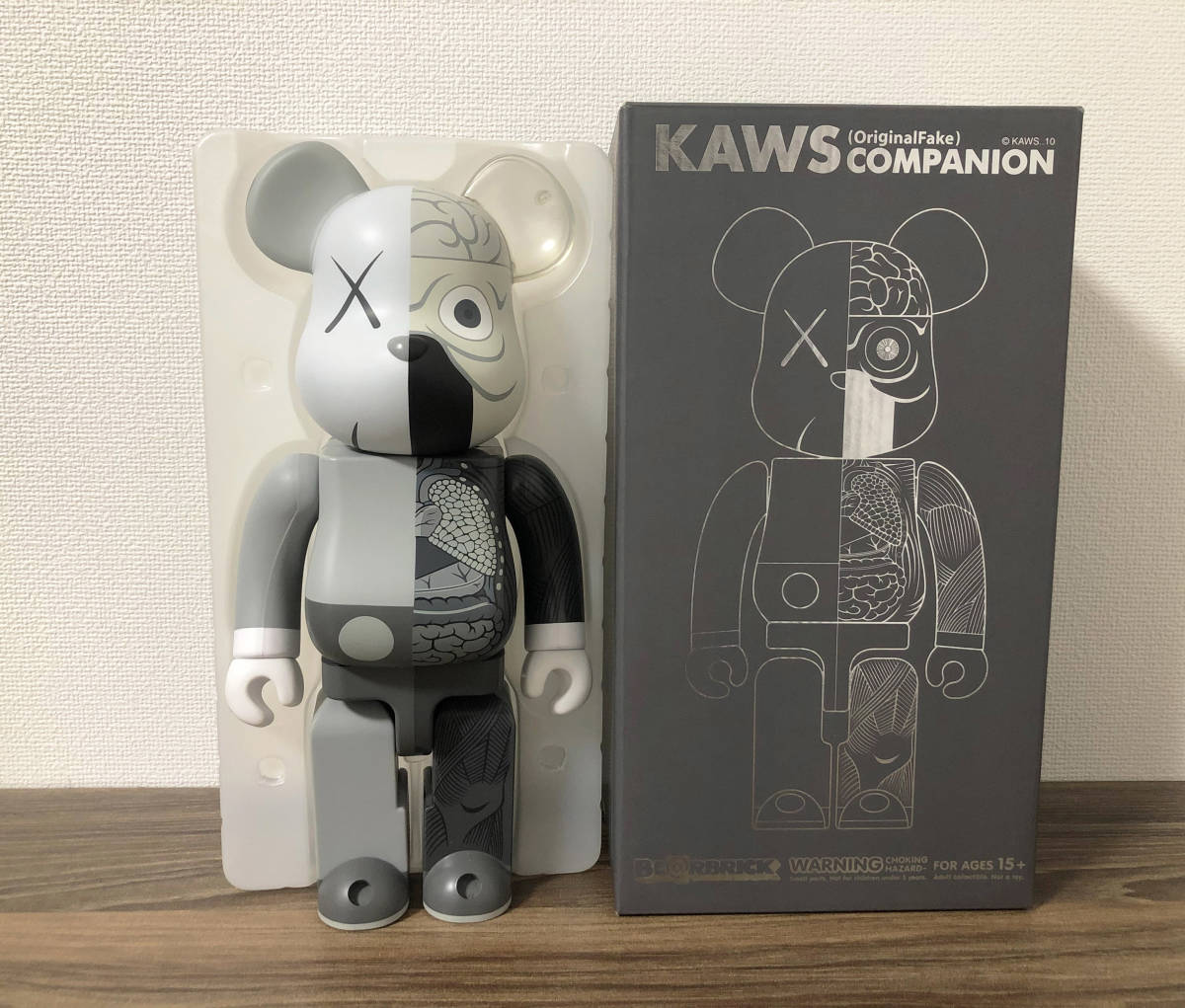 ベアブリック KAWS COMPANION 人体模型 グレー 400%　 Original Fake カウズ オリジナルフェイク BE@RBRICK_1