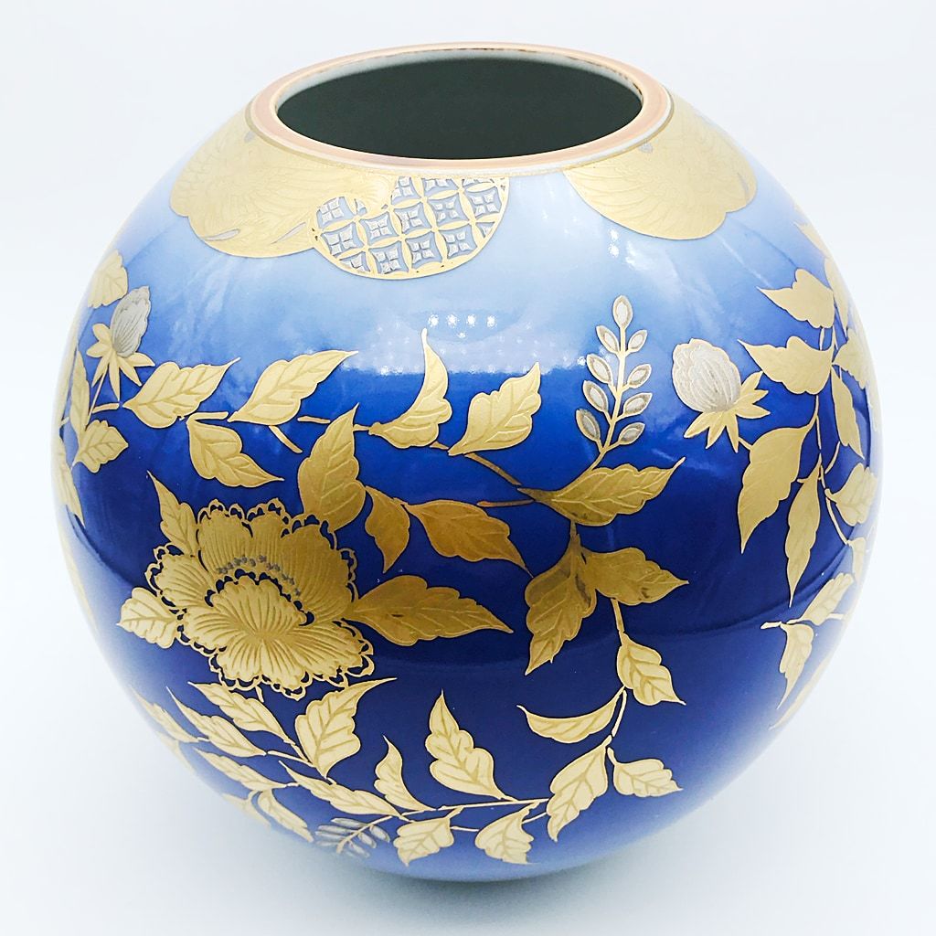 九谷焼 香祥窯 花瓶 青釉金彩 花草紋様 花入 作家 時代物 19 0cm 花器 壷 売買されたオークション情報 Yahooの商品情報をアーカイブ公開 オークファン Aucfan Com 九谷焼 香祥窯 花瓶 青釉金彩 花草紋様 花入 作家 時代物 19 0cm 花器 壷 売買されたオークション情報 Yahooの商品情報をアーカイブ公開 オークファン Aucfan Com