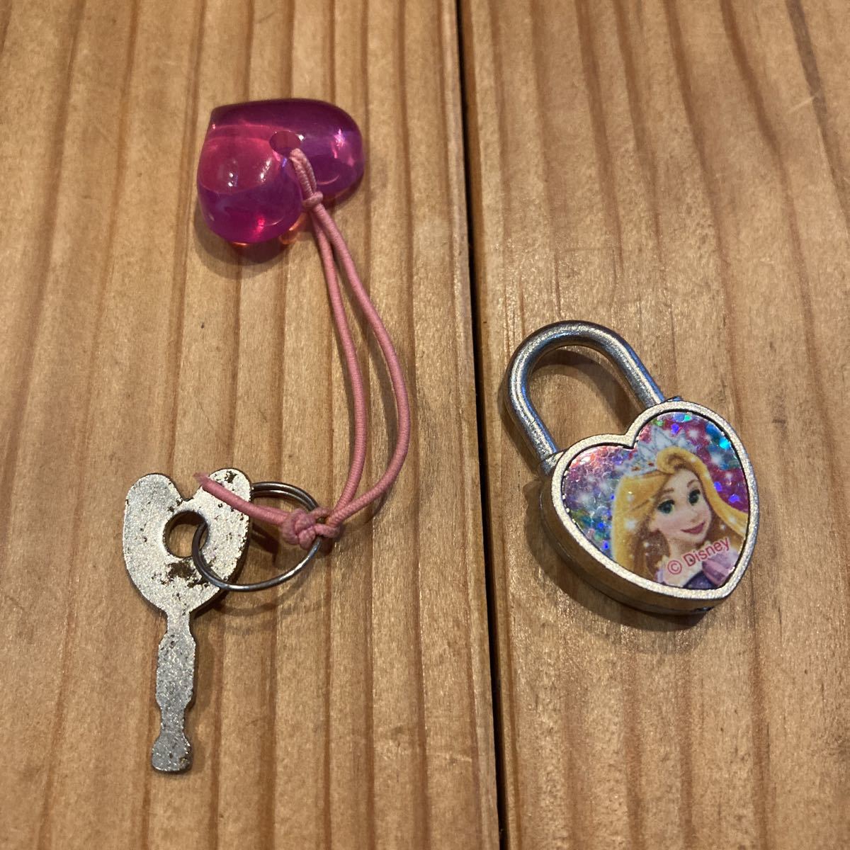 ディズニー プリンセス ジュエリーボックス 品 ディズニー 売買されたオークション情報 Yahooの商品情報をアーカイブ公開 オークファン Aucfan Com