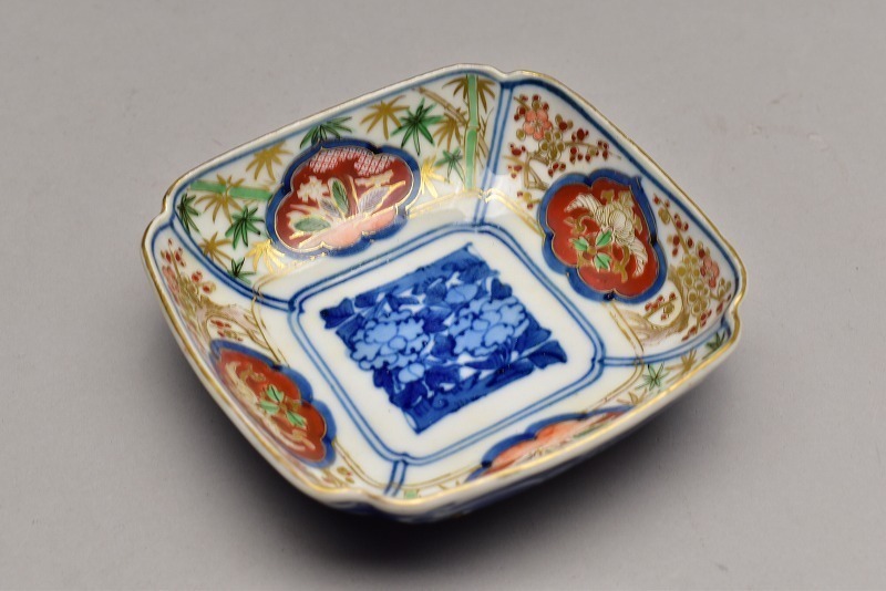 古伊万里 染付 色絵 | BASE 向付 花唐草松竹梅文 (有)新原美術
