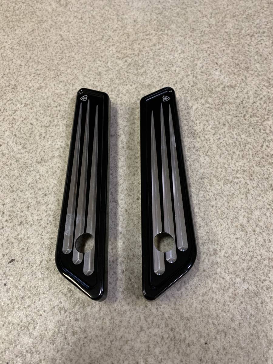 アレンネス Cut Deep Dresser Saddlebag ブラック ラッチ・カバー 